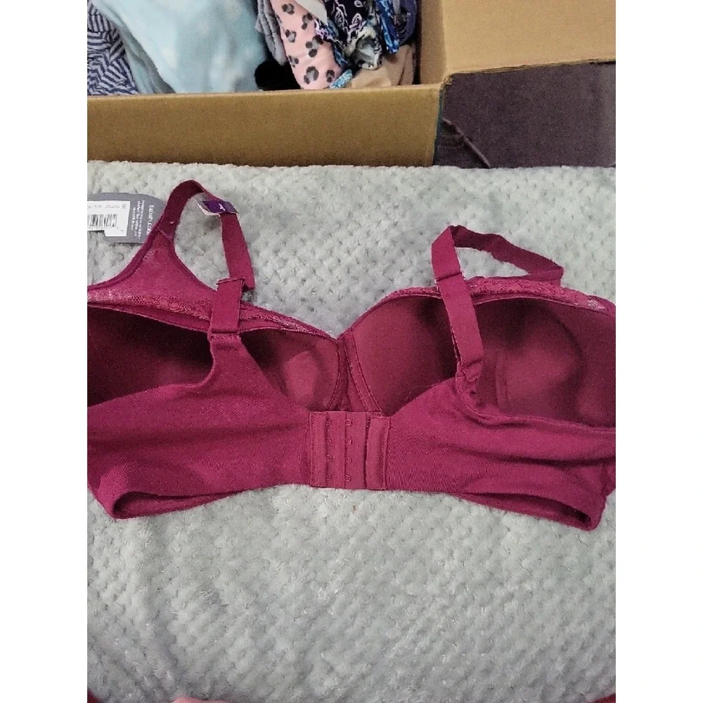 Nwt Bali‎ Lace Wireless Bra in Berry Plum 2xl